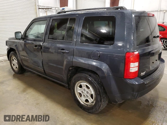 2014 Jeep Patriot Sport with VIN 1C4NJPBA3ED925535, listed as a Copart auction lot 61402245 with 98,582 mi miles and Salvage title. Bid and sale history available at DreamBid. Image 2.
