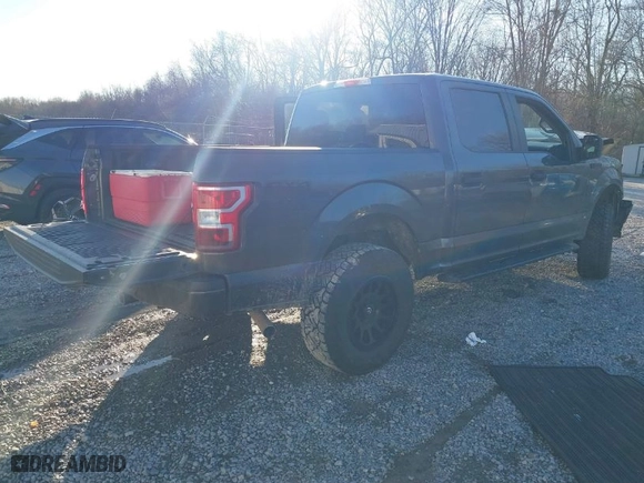 2019 Ford F-150 XL with VIN 1FTEW1E59KKC95833, listed as a IAAI auction lot 41329570 with 61,429 mi miles. Bid and sale history available at carsss.com. Image 4.
