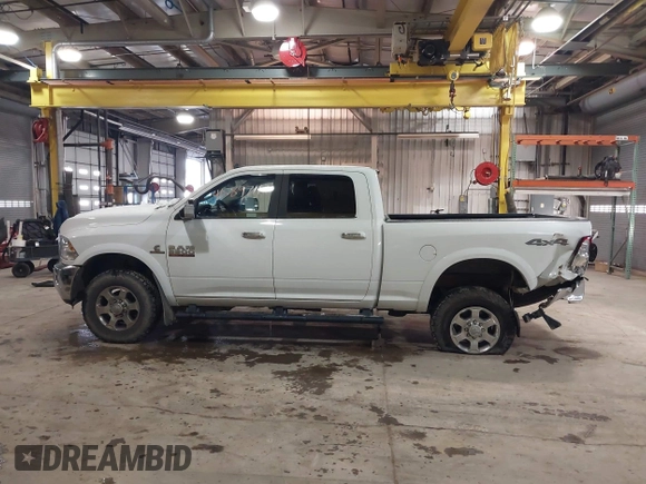 2018 Ram 2500 Big Horn with VIN 3C6UR5DL5JG126920, listed as a IAAI auction lot 41589711 with 111,213 mi miles. Bid and sale history available at carsss.com. Image 14.
