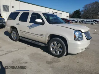 2011 GMC Yukon Denali with VIN 1GKS1EEF8BR278602, listed as a Copart auction lot 89003525 with 215,969 mi miles and Salvage Title. Bid and sale history available at carsss.com. Image 4.