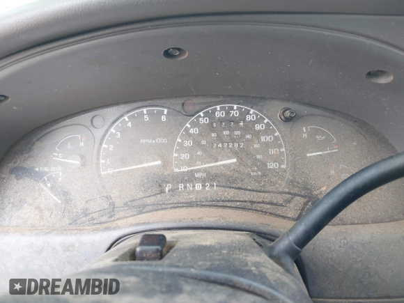2003 Ford Ranger XL with VIN 1FTYR10U53PA04333, listed as a IAAI auction lot 42108320 with 242,282 mi miles. Bid and sale history available at carsss.com. Image 7.