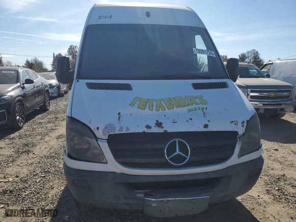2013 Mercedes-Benz Sprinter Cargo Vans with VIN WD3PE8CC2D5756243, listed as a Copart auction lot 78281724 with 402,405 mi miles and Salvage Title. Bid and sale history available at carsss.com. Image 5.