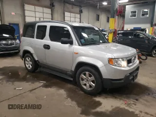 2010 Honda Element EX with VIN 5J6YH1H70AL005440, listed as a Copart auction lot 82518044 with 38,438 mi miles and Salvage Title. Bid and sale history available at DreamBid. Image 4.