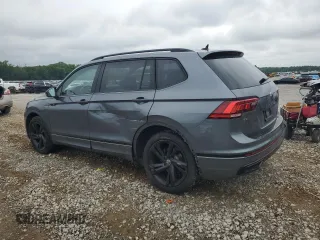 2024 Volkswagen Tiguan SE R-Line Black z VIN 3VVCB7AX0RM109453, wystawiony jako Copart lot #55973745 z przebiegiem 9 620 mil mil oraz Czysty tytuł • Clean title. Historia ofert i sprzedaży dostępna na DreamBid. Obrazek 2.