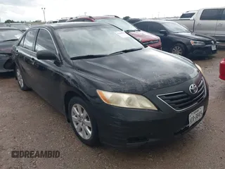 2009 Toyota Camry LE z VIN 4T1BK46KX9U586405, wystawiony jako IAAI lot #42494570 z przebiegiem 169 101 mil mil oraz . Historia ofert i sprzedaży dostępna na DreamBid. Obrazek 1.