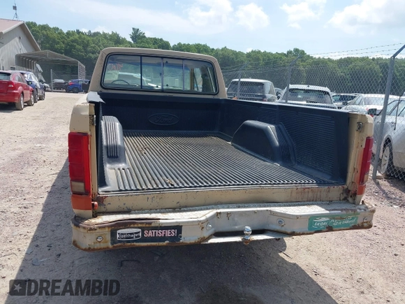 1983 Ford F-150 with VIN 1FTEX15Y5DKA31809, listed as a IAAI auction lot 42719603 with 19,240 mi miles and . Bid and sale history available at DreamBid. Image 16.