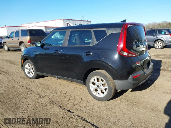 2020 Kia Soul LX with VIN KNDJ23AU4L7061221, listed as a IAAI auction lot 41815005 with 34,207 mi miles. Bid and sale history available at carsss.com. Image 3.