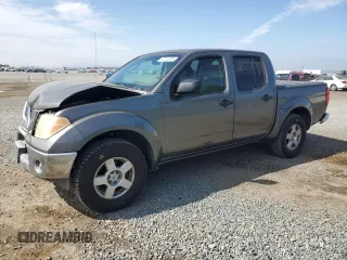 2008 Nissan Frontier SE z VIN 1N6AD07U98C449038, wystawiony jako Copart lot #63712385 z przebiegiem 190 580 mil mil oraz Szkoda całkowita • Salvage title. Historia ofert i sprzedaży dostępna na DreamBid. Obrazek 1.