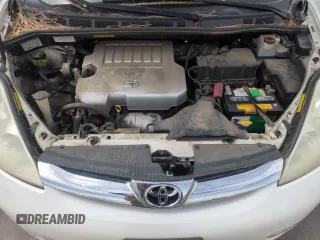 2010 Toyota Sienna XLE with VIN 5TDDK4CC5AS032076, listed as a Copart auction lot 57675555 with 210,252 mi miles and Clean title. Bid and sale history available at DreamBid. Image 12.