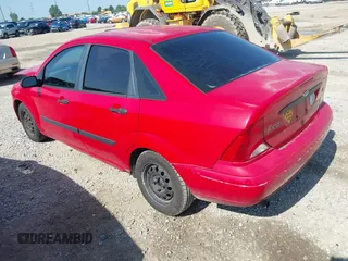 2000 Ford Focus LX with VIN 1FAFP33PXYW413249, listed as a IAAI auction lot 42561661 with 253,875 mi miles and . Bid and sale history available at DreamBid. Image 3.