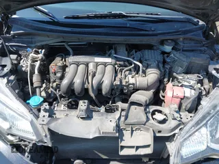 2015 Honda Fit EX-L с VIN 3HGGK5H85FM717646, выставлен на аукционе IAAI как лот 42483387 с пробегом 137 296 миль миль и . История ставок и продаж доступна на DreamBid. Изображение 10.