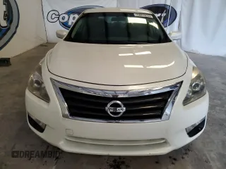 2014 Nissan Altima 2.5 S with VIN 1N4AL3AP4EN362390, listed as a Copart auction lot 52136585 with 147,004 mi miles and Clean Title. Bid and sale history available at carsss.com. Image 5.