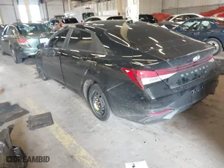 2021 Hyundai Elantra SEL with VIN KMHLM4AG9MU140904, listed as a IAAI auction lot 41742936 with 89,401 mi miles. Bid and sale history available at carsss.com. Image 3.