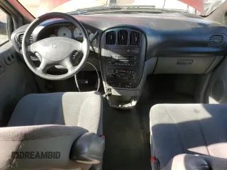 2005 Dodge Caravan SE z VIN 1D4GP24R15B126087, wystawiony jako Copart lot #58753005 z przebiegiem 216 010 mil mil oraz Szkoda całkowita • Salvage title. Historia ofert i sprzedaży dostępna na DreamBid. Obrazek 8.