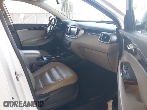 2017 Kia Sorento LX with VIN 5XYPG4A36HG280622, listed as a IAAI auction lot 42166037 with 87,194 mi miles. Bid and sale history available at carsss.com. Image 5.