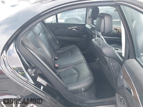 2007 Mercedes-Benz E 550 Sport with VIN WDBUF72X07A982649, listed as a IAAI auction lot 42125131 with Not provided miles and . Bid and sale history available at DreamBid. Image 8.