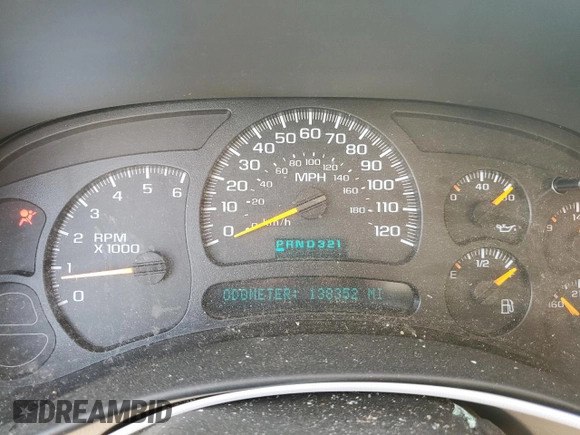 2004 GMC Yukon SLE z VIN 1GKEC13Z04J275904, wystawiony jako Copart lot #73719294 z przebiegiem 138 352 mil mil oraz Nie do naprawy • Non repairable. Historia ofert i sprzedaży dostępna na DreamBid. Obrazek 9.