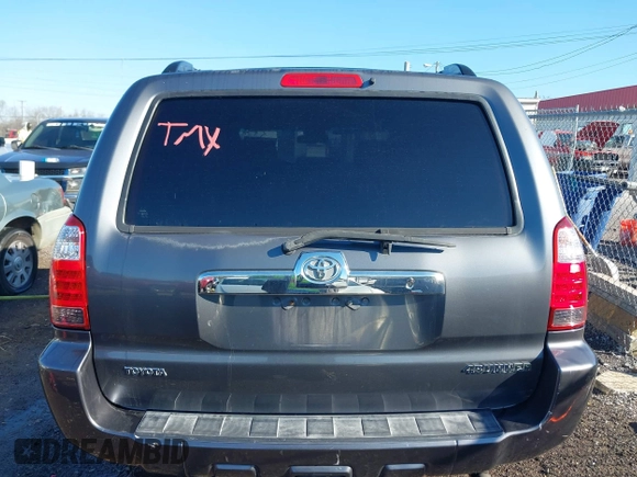 2007 Toyota 4Runner SR5 with VIN JTEBT14R870066185, listed as a IAAI auction lot 41799527 with 171,432 mi miles and . Bid and sale history available at DreamBid. Image 16.