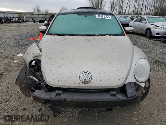 2013 Volkswagen Beetle 2.5L w/Sun with VIN 3VWJP7AT2DM673129, listed as a Copart auction lot 43284955 with 145,864 mi miles and Salvage title. Bid and sale history available at DreamBid. Image 5.