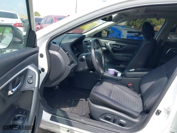 2018 Nissan Altima 2.5 SV with VIN 1N4AL3AP4JC186544, listed as a IAAI auction lot 41892390 with 113,384 mi miles. Bid and sale history available at carsss.com. Image 5.