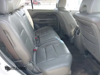 2006 Honda Pilot EX-L with VIN 2HKYF18746H517810, listed as a IAAI auction lot 41990178 with 184,679 mi miles and . Bid and sale history available at DreamBid. Image 8.