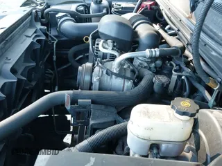 2013 Chevrolet Silverado 1500 Work Truck z VIN 1GCNCPEX1DZ359158, wystawiony jako IAAI lot #43131471 z przebiegiem 128 926 mil mil oraz . Historia ofert i sprzedaży dostępna na DreamBid. Obrazek 19.