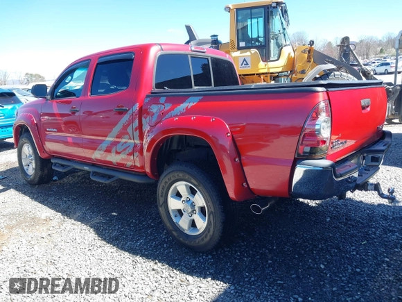 2014 Toyota Tacoma with VIN 5TFLU4EN4EX095917, listed as a IAAI auction lot 41820691 with 59,823 mi miles and . Bid and sale history available at DreamBid. Image 3.