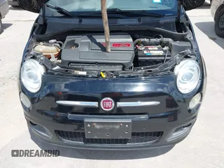 2015 FIAT 500 Sport z VIN 3C3CFFBR1FT753692, wystawiony jako IAAI lot #42587321 z przebiegiem 61 131 mil mil oraz . Historia ofert i sprzedaży dostępna na DreamBid. Obrazek 10.