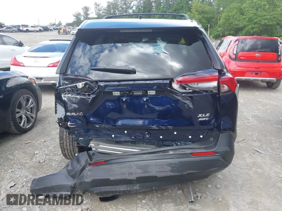 2025 Toyota RAV4 XLE Premium z VIN 2T3A1RFV7SW514631, wystawiony jako IAAI lot #42247225 z przebiegiem 4 815 mil mil oraz . Historia ofert i sprzedaży dostępna na DreamBid. Obrazek 16.