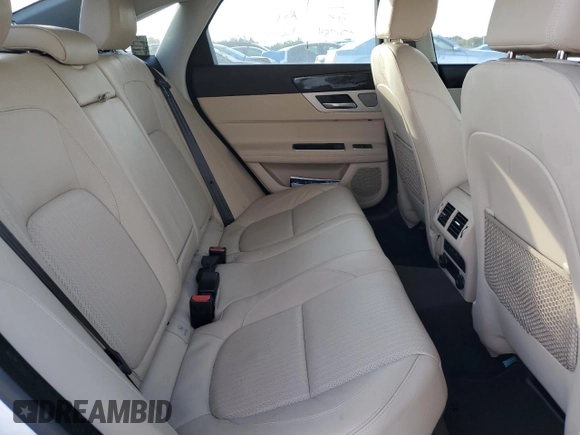 2016 Jaguar XF 35t Prestige with VIN SAJBE4BV3GCY09156, listed as a Copart auction lot 82657394 with 43,171 mi miles and Salvage Title. Bid and sale history available at carsss.com. Image 10.
