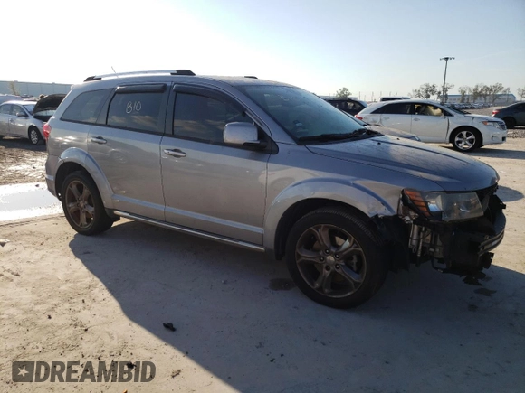 2015 Dodge Journey Crossroad z VIN 3C4PDCGG4FT714913, wystawiony jako Copart lot #46325555 z przebiegiem 127 630 mil mil oraz Szkoda całkowita • Salvage title. Historia ofert i sprzedaży dostępna na DreamBid. Obrazek 4.