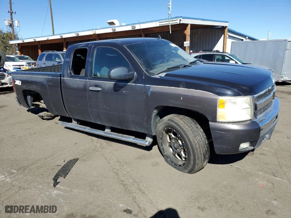 2011 Chevrolet Silverado 1500 LT with VIN 1GCRKSE37BZ204342, listed as a Copart auction lot 47230445 with 104,991 mi miles and Salvage Title. Bid and sale history available at carsss.com. Image 4.