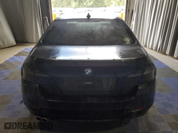 2016 BMW 5 Series 528i z VIN WBA5A5C52GG351496, wystawiony jako Copart lot #60777394 z przebiegiem 80 937 mil mil oraz Czysty tytuł • Clean title. Historia ofert i sprzedaży dostępna na DreamBid. Obrazek 6.