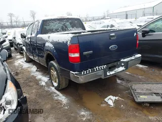2004 Ford F-150 STX with VIN 1FTRX12W44NA84522, listed as a IAAI auction lot 41571717 with 283,200 mi miles. Bid and sale history available at carsss.com. Image 3.