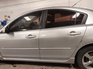 2006 Mazda 3 s z VIN JM1BK123061521769, wystawiony jako IAAI lot #41532693 z przebiegiem 134 196 mil mil oraz . Historia ofert i sprzedaży dostępna na DreamBid. Obrazek 14.
