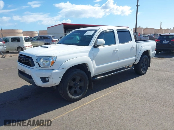 2014 Toyota Tacoma PreRunner z VIN 3TMJU4GN8EM160522, wystawiony jako IAAI lot #42207788 z przebiegiem 103 361 mil mil oraz . Historia ofert i sprzedaży dostępna na DreamBid. Obrazek 17.