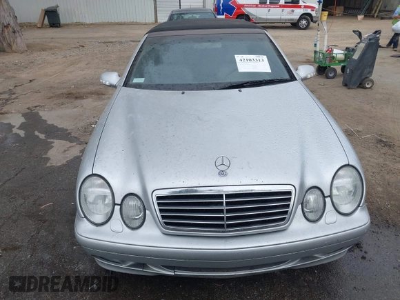 2001 Mercedes-Benz CLK 320/430 with VIN WDBLK65G71T075969, listed as a IAAI auction lot 42103313 with 172,182 mi miles and . Bid and sale history available at DreamBid. Image 6.