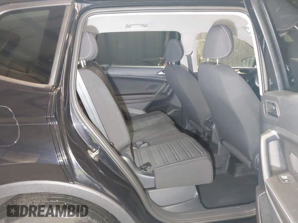 2024 Volkswagen Tiguan S with VIN 3VVFB7AX2RM134769, listed as a IAAI auction lot 42462792 with 1,733 mi miles and . Bid and sale history available at DreamBid. Image 8.