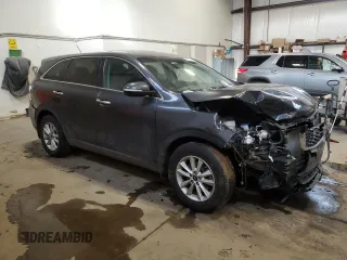 2019 Kia Sorento LX z VIN 5XYPG4A32KG548492, wystawiony jako Copart lot #61574165 z przebiegiem 134 672 mil mil oraz Szkoda całkowita • Salvage title. Historia ofert i sprzedaży dostępna na DreamBid. Obrazek 4.