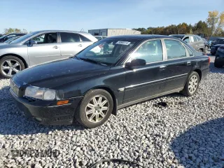 2005 Volvo S80 with VIN YV1TH592051398894, listed as a Copart auction lot 76580174 with 237,557 mi miles and Clean Title. Bid and sale history available at carsss.com. Image 1.