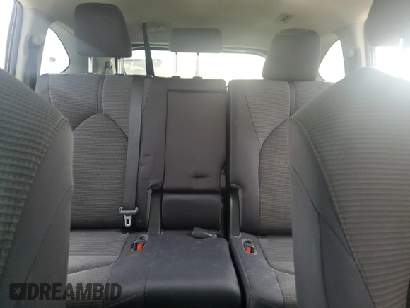 2020 Toyota Highlander LE with VIN 5TDZZRAHXLS027648, listed as a Copart auction lot 53491155 with 92,710 mi miles and Salvage title. Bid and sale history available at DreamBid. Image 10.