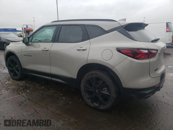 2021 Chevrolet Blazer RS z VIN 3GNKBERSXMS509247, wystawiony jako Copart lot #73010674 z przebiegiem 40 324 mil mil oraz Czysty tytuł • Clean title. Historia ofert i sprzedaży dostępna na DreamBid. Obrazek 2.