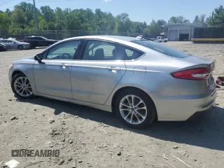 2020 Ford Fusion SE z VIN 3FA6P0LU4LR222006, wystawiony jako Copart lot #55614365 z przebiegiem 58 297 mil mil oraz Szkoda całkowita • Salvage title. Historia ofert i sprzedaży dostępna na DreamBid. Obrazek 2.