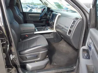2018 Ram 1500 Lone Star Silver с VIN 1C6RR6LT1JS160858, выставлен на аукционе IAAI как лот 42327227 с пробегом 86 848 миль миль и . История ставок и продаж доступна на DreamBid. Изображение 5.