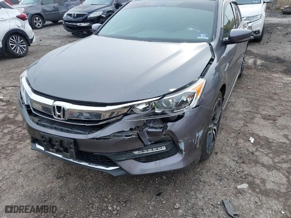 2017 Honda Accord Sedan Sport SE with VIN 1HGCR2F18HA258868, listed as a IAAI auction lot 41351567 with 201,030 mi miles. Bid and sale history available at carsss.com. Image 6.