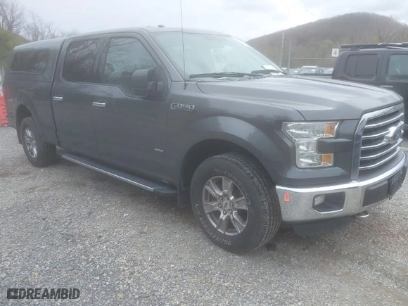 2015 Ford F-150 XLT w/HD Payload Pkg with VIN 1FTFW1EG6FFA46006, listed as a IAAI auction lot 41942359 with 144,221 mi miles. Bid and sale history available at carsss.com. Image 1.