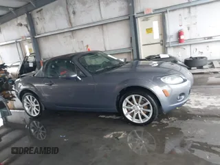 2006 Mazda MX-5 Miata Sport с VIN JM1NC25F560110444, выставлен на аукционе IAAI как лот 42611844 с пробегом 58 309 миль миль и . История ставок и продаж доступна на DreamBid. Изображение 13.
