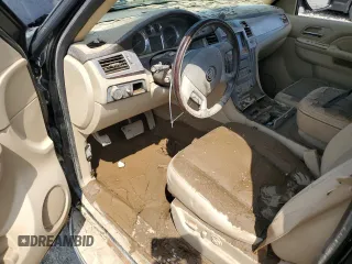 2010 Cadillac Escalade z VIN 1GYUKAEF5AR140423, wystawiony jako Copart lot #52850495 z przebiegiem Nie podano mil oraz Szkody całkowita. Historia ofert i sprzedaży dostępna na DreamBid. Obrazek 8.