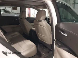 2020 Cadillac XT4 AWD Premium Luxury with VIN 1GYFZDR47LF073892, listed as a IAAI auction lot 42173334 with 40,289 mi miles. Bid and sale history available at carsss.com. Image 8.