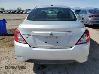 2017 Nissan Versa S z VIN 3N1CN7AP1HL887077, wystawiony jako Copart lot #55360465 z przebiegiem 88 093 mil mil oraz Szkoda całkowita • Salvage title. Historia ofert i sprzedaży dostępna na DreamBid. Obrazek 6.